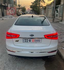 كيا كادينزا